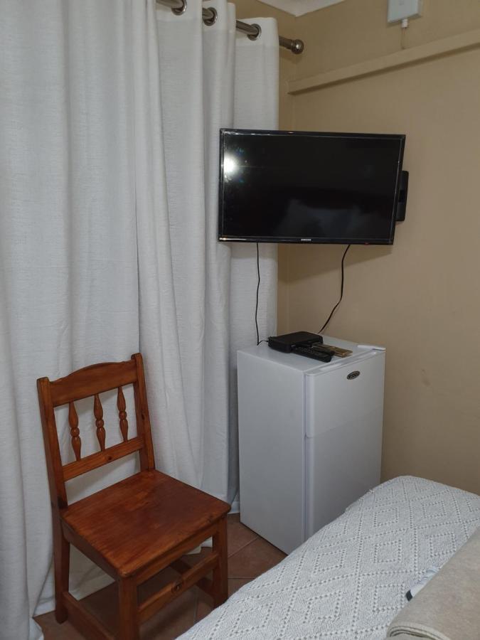 Lani'S Guest House - No Loadshedding Musina Zewnętrze zdjęcie